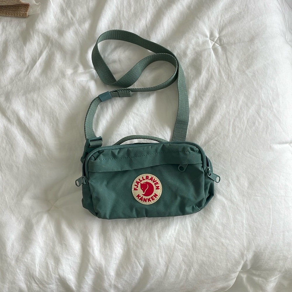 fjallraven kanken cross body bag